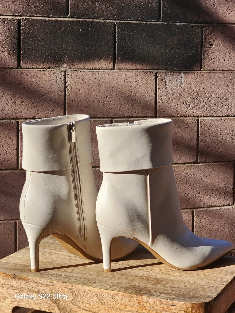 Nine West Women's Elegant Off-White Fold-Over Pointed-Toe Ankle Booties Size 9.5